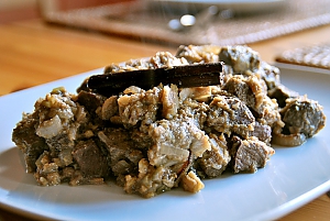 Lammfleisch mit Zwiebeln